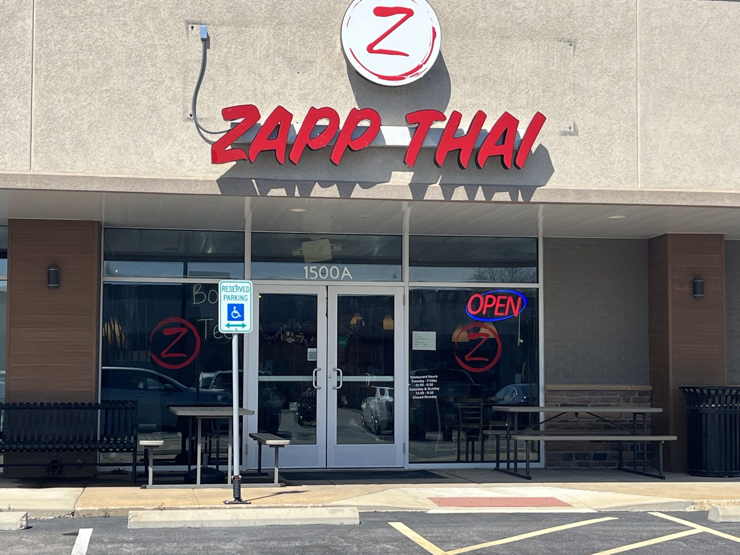 Zapp Thai Restaurant in Edwardsville Remains Open and Serving Customers Daily