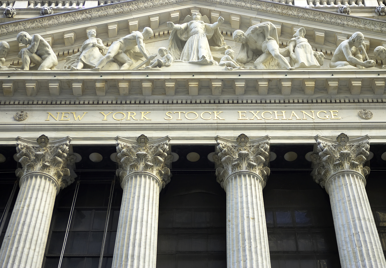 Dow Jones Reaches Record High as U.S. Markets Extend 2026 Rally