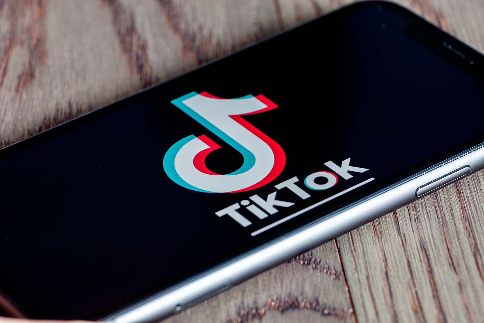 How to Build TikTok Followers Without Waiting Months